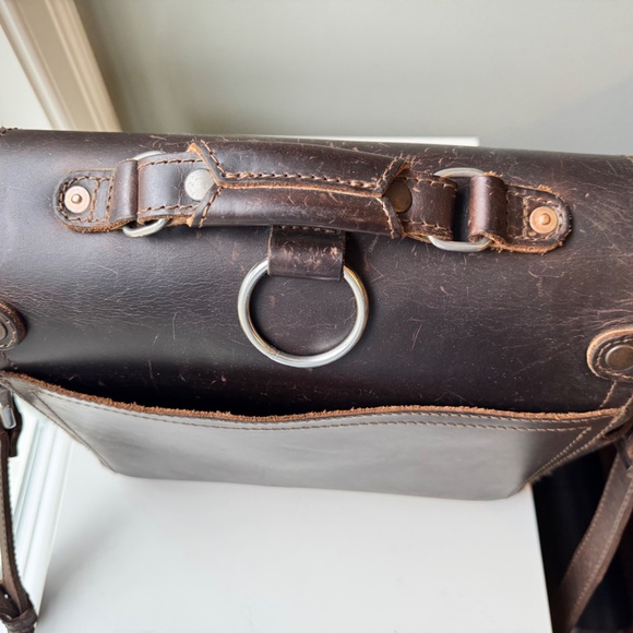 Saddleback Leather Photographer’s Satchel - Picture 4 of 6